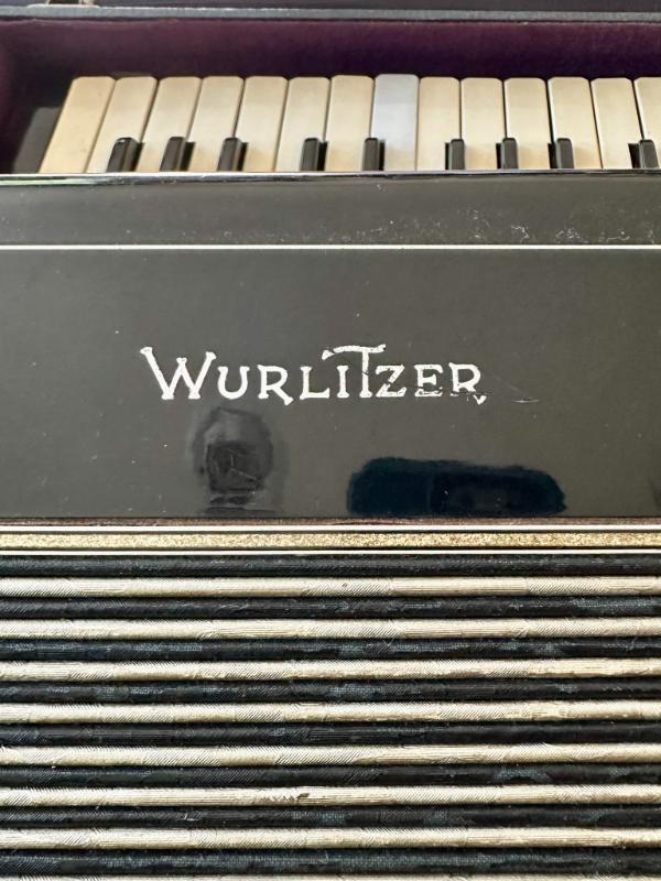 Sale Photo Thumbnail #433