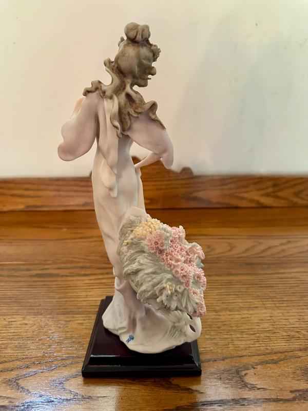 Sale Photo Thumbnail #254