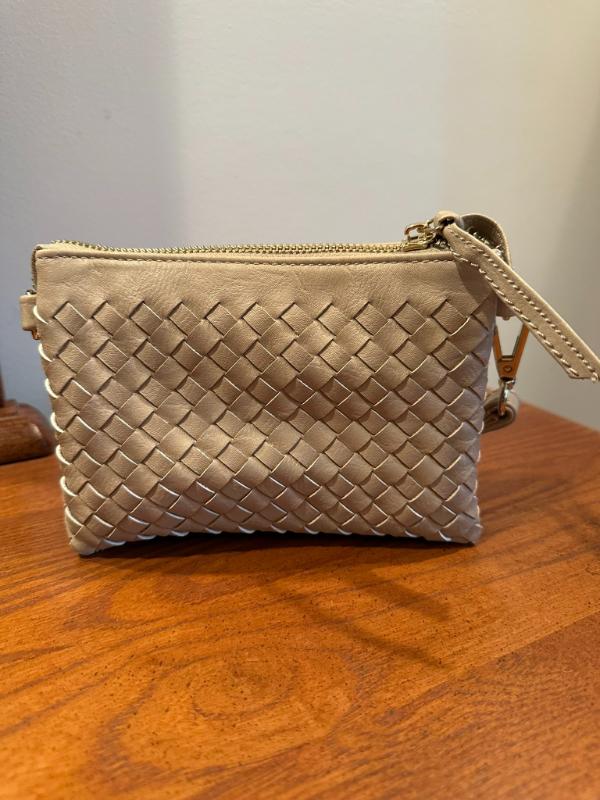 Sale Photo Thumbnail #346