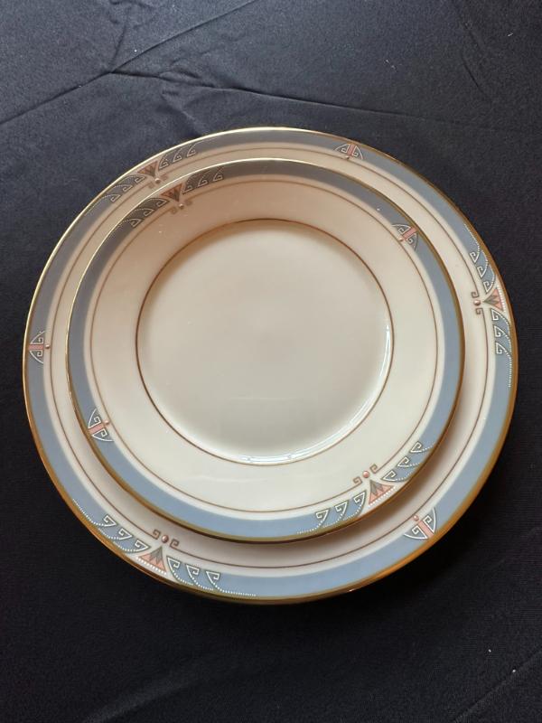 Sale Photo Thumbnail #162