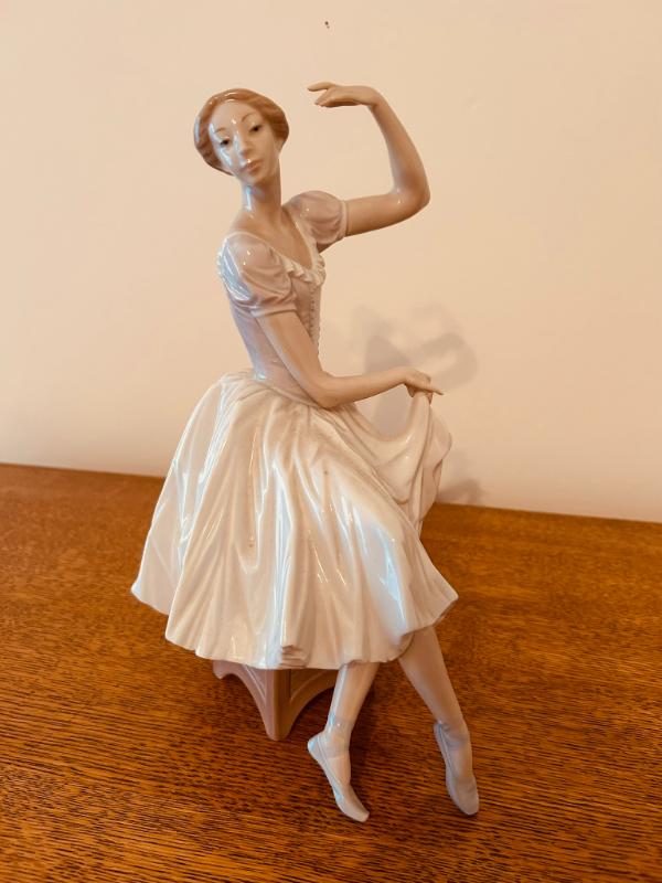 Sale Photo Thumbnail #198