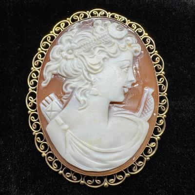 14K Yellow Gold Shell Cameo Brooch / Pendant | Hand-Carved Portrait | Marked “14K Italy”