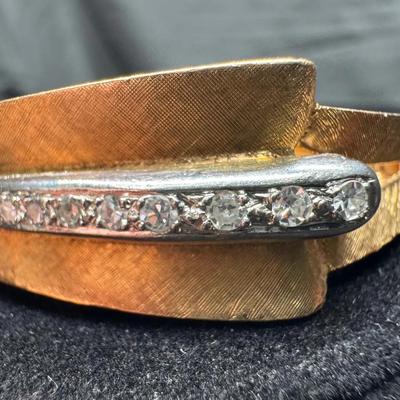 14K Gold Hinged Bangle Bracelet | Diamond Accent 0.25ct | 25.68g Total Weight | Evaluated by Jeweler