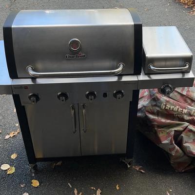 Char-Broil 4-Burner Propane Grill with Side Burner