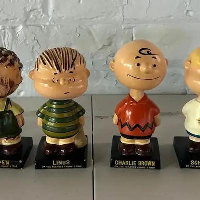 Vintage Peanuts Nodder Dolls with Characters Charlie Brown, Lucy, Linus, Snoopy, Schroeder & Pig Pen