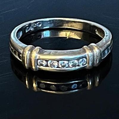 10K White Gold Diamond Ring