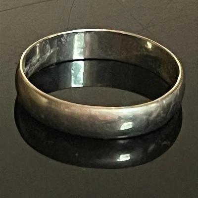 14K Yellow Gold Band