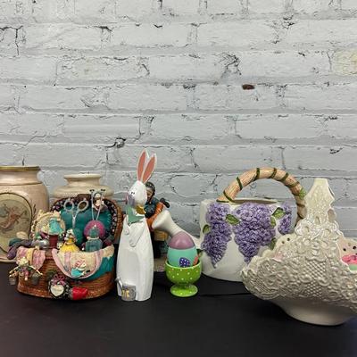 "Knitting Pretty" Animated Figurine, Easter Decorations, Vases and More