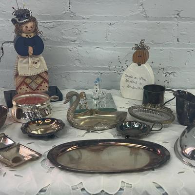 Variety Of Vintage Ring Trays And Knick Knacks