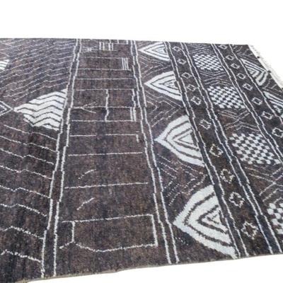 Sale Photo Thumbnail #330