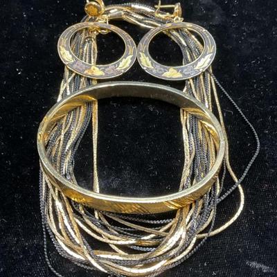 Sale Photo Thumbnail #117