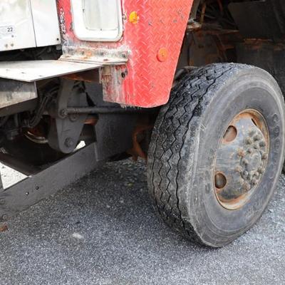 Sale Photo Thumbnail #140