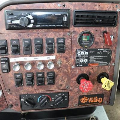 Sale Photo Thumbnail #183