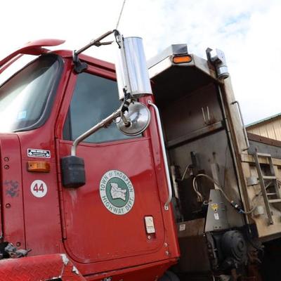 Sale Photo Thumbnail #143