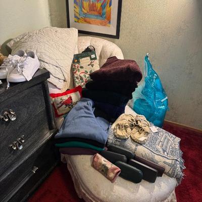 Sale Photo Thumbnail #137