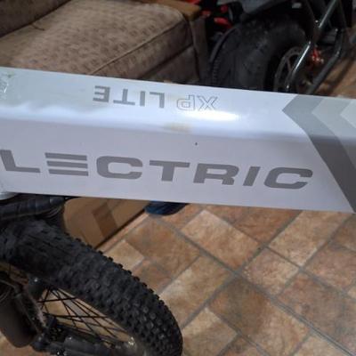 Sale Photo Thumbnail #11