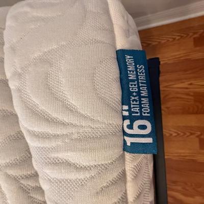 Sale Photo Thumbnail #49