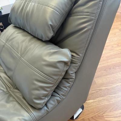 Sale Photo Thumbnail #26