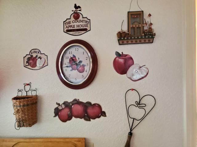 Sale Photo Thumbnail #184