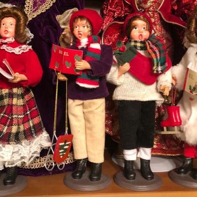 Christmas Carolers Figurines
