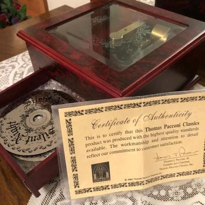 Thomas Pacconi Classics Music Box with Discs