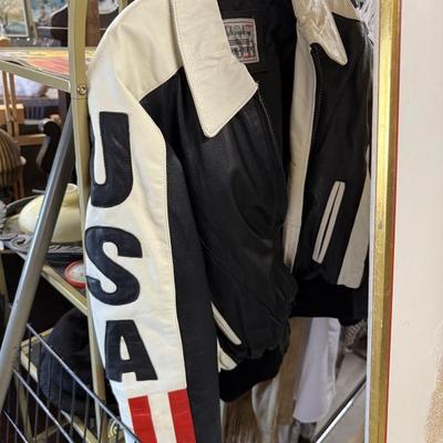 Sale Photo Thumbnail #160