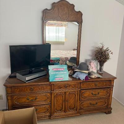 Sale Photo Thumbnail #17