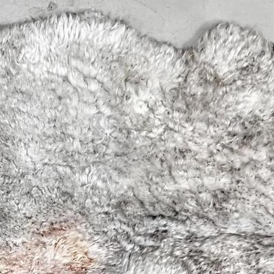 Windward Sheepskin Rug – Genuine Australian & New Zealand Wool, Ivory Shorn Pelt