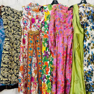 Women’s Very Vintage Dresses #1