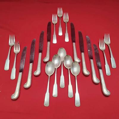 20-pc Set International "Beacon Hill" Silver Plate Flatware
