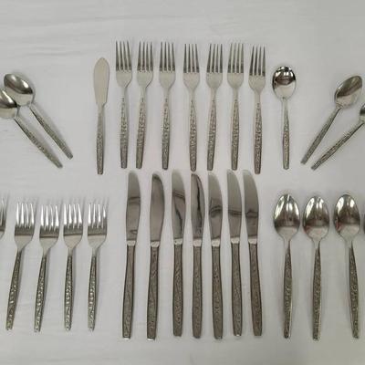 30-pc set Utica "Sans Souci" Stainless Flatware