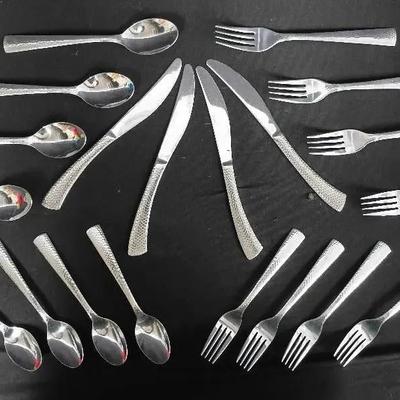 20-pc Set Cambridge Hammered Stainless Flatware