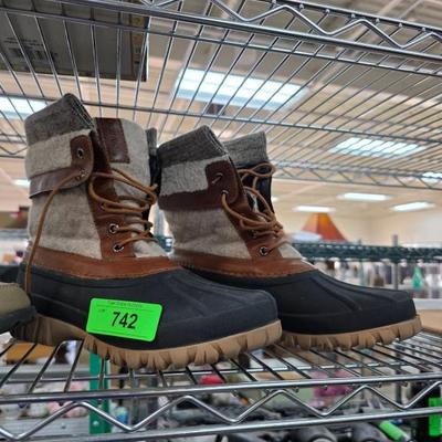 Sale Photo Thumbnail #328