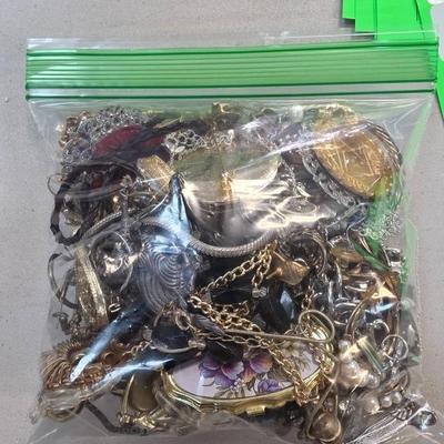 Sale Photo Thumbnail #197