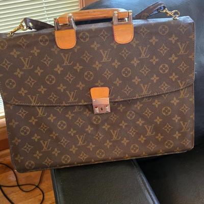 Sale Photo Thumbnail #100