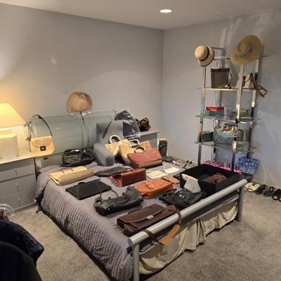 Sale Photo Thumbnail #115