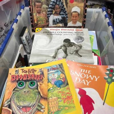 Ct429 mystery children s book lot 2