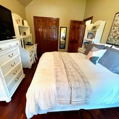 Sale Photo Thumbnail #160