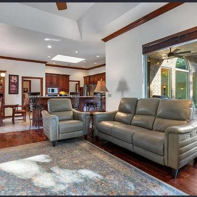 Sale Photo Thumbnail #4