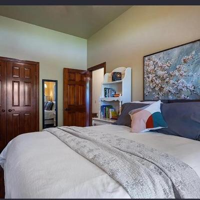 Sale Photo Thumbnail #163