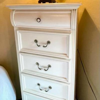 Sale Photo Thumbnail #159