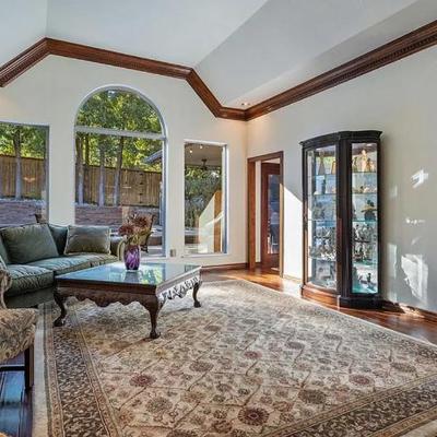 Sale Photo Thumbnail #37