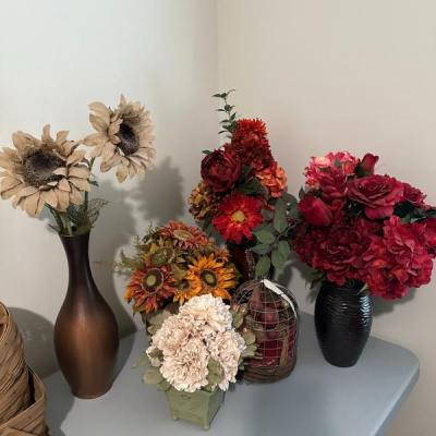 Sale Photo Thumbnail #8: Floral Arrangements