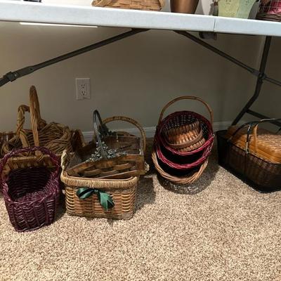 Sale Photo Thumbnail #19: Baskets