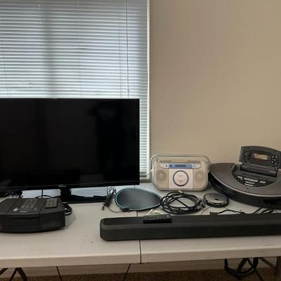 Sale Photo Thumbnail #18: Various Electronics