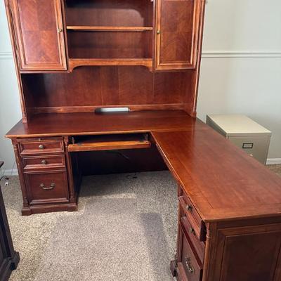Sale Photo Thumbnail #7: Office L-Shaped Desk with Hutch