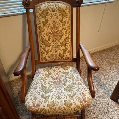 Sale Photo Thumbnail #25: Antique Chair
