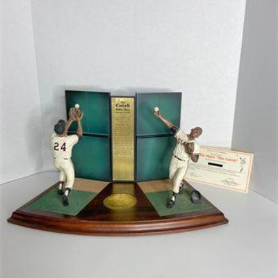Danbury Mint Willie Mays "The Catch" .jpg