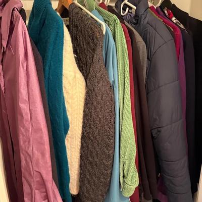Women’s Winter Clothing Closet-Coats, Hats/Gloves, Scarves