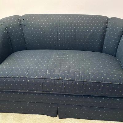 Sherrill Furniture Navy Floral Loveseattur